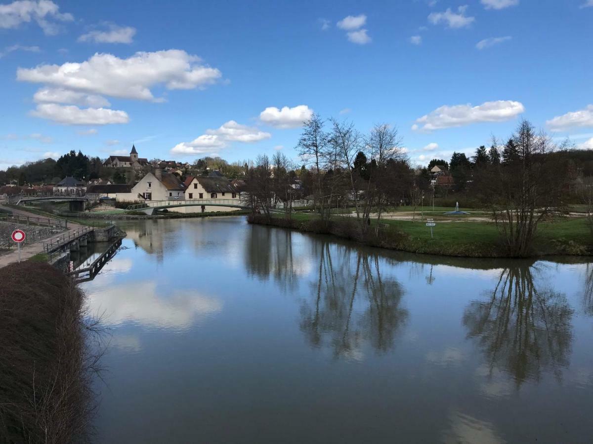 Les Lodges Du Canal Vue Sur Le Canal Rogny Exteriör bild
